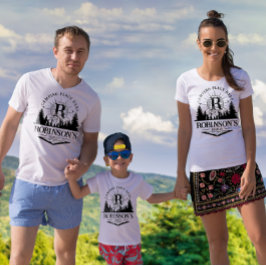 Camping-Monogramm mit benutzerdefinierter Zuordnun T-Shirt