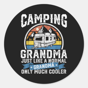 Camping-Oma Lustiger Camper RV Retro Outdoor-Frau Runder Aufkleber