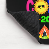 Camping Sommerferien Crew Cousin Camp 20 Mousepad (Ecke)