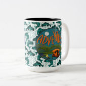 Camping- und Fischereiabenteuer Zweifarbige Tasse (VorderseiteRechts)