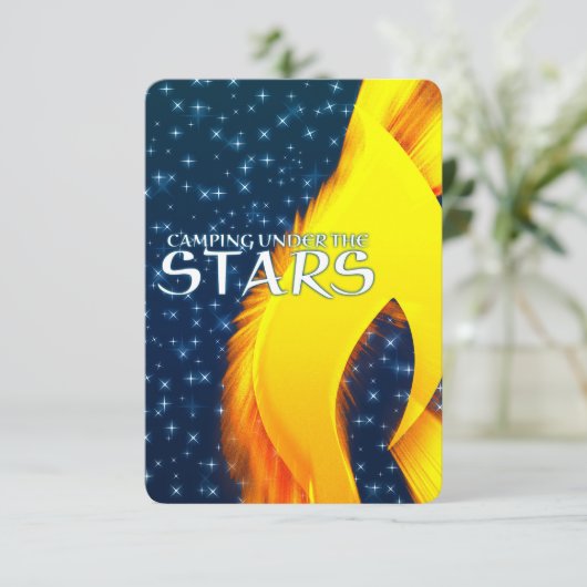 Camping unter den Sternen Starshine und Campfire Einladung (Stehend Vorderseite)