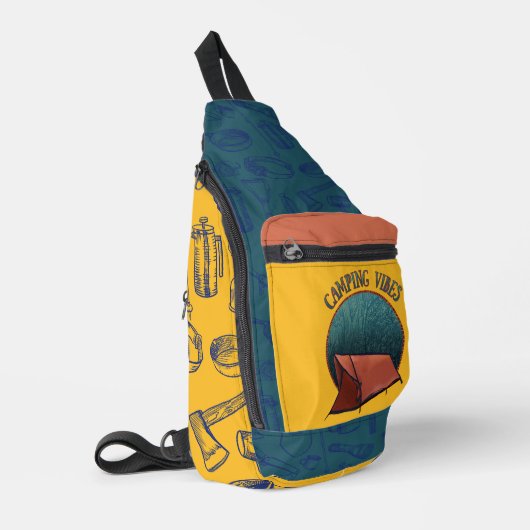 Camping Vibes Gear Print Cut Nähtasche Crossbody Bag (Linke Seite)