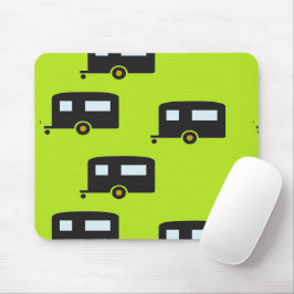 Campinganhänger auf grün mousepad
