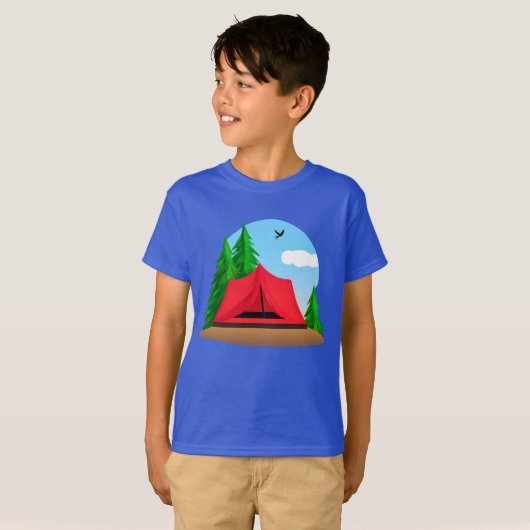 Campingplatz mit Evergreen Trees Kid's T-Shirt (Vorne ganz)