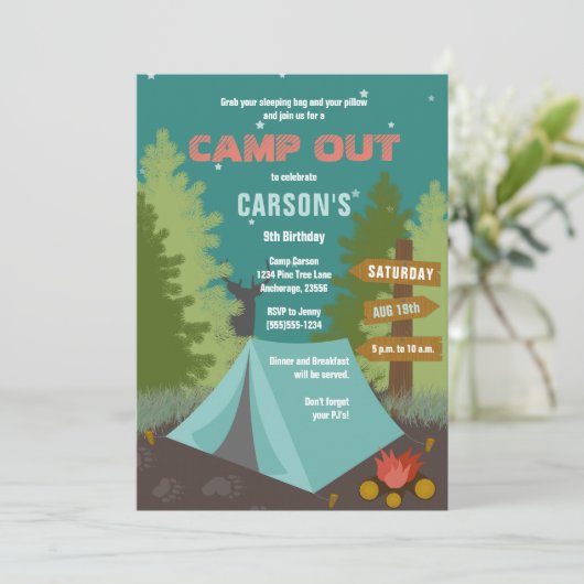 Campings-Geburtstag kampieren heraus Einladung (Stehend Vorderseite)