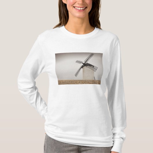 Campo de Criptana, antike Windmühlen von La Mancha T-Shirt (Vorderseite)