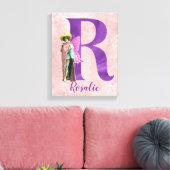 Campy Lila Shimmer Illustriert Letter R Leinwanddruck (Insitu (Wohnzimmer))