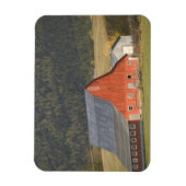 CANADA, British Columbia, Enderby. Roter Stall / Magnet (Vertikal)