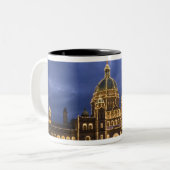 CANADA, British Columbia, Victoria. Abend Zweifarbige Tasse (Vorderseite Links)