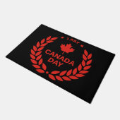 Canada Day Wreath Doormat Fußmatte (Schrägansicht)