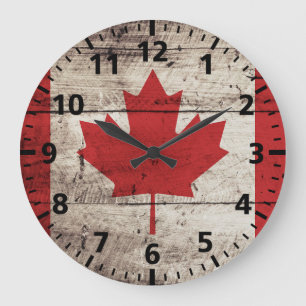 Canada Flag on Old Wood Grain Große Wanduhr