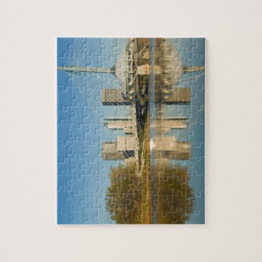 CANADA, Manitoba, Winnipeg: Esplanade Riel 2 Puzzle (Vertikal)