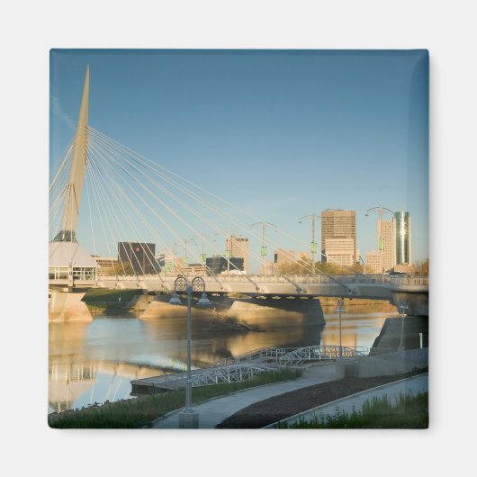 CANADA, Manitoba, Winnipeg: Esplanade Riel Magnet (Vorne)