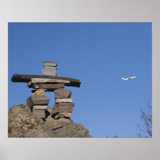 Canada, Newfoundland, St. John's. Inukshuk (to Poster (Vorne)