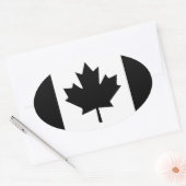 Canadian Flag Graphic in Black Ovaler Aufkleber (Umschlag)