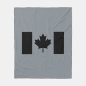 Canadian Flag in Black Graphic Fleecedecke (Vorderseite)