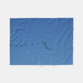 Canadian geese in flight fleecedecke (Vorderseite (Horizontal))