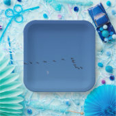 Canadian geese in flight pappteller (Party)