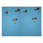 Canadian geese in flight tischdecke (Vorderseite (Horizontal))
