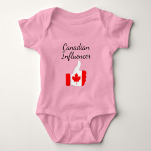 Canadian Influencer legt den Lighthouse route Bab Baby Strampler