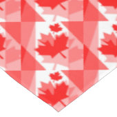 Canadian Maple Leaf Layered Style CANADA Tischdecke (Schrägansicht)