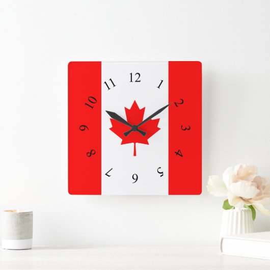 Canadian Red and White Maple Leaf Canada Quadratische Wanduhr (Zuhause)