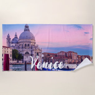 Canal Grande mit Gondeln und Kirche in Venedig Strandtuch