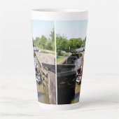 CANAL NARROWBOATS MILCHTASSE (Vorderseite)