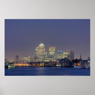 Canary Wharf in der Nacht Poster