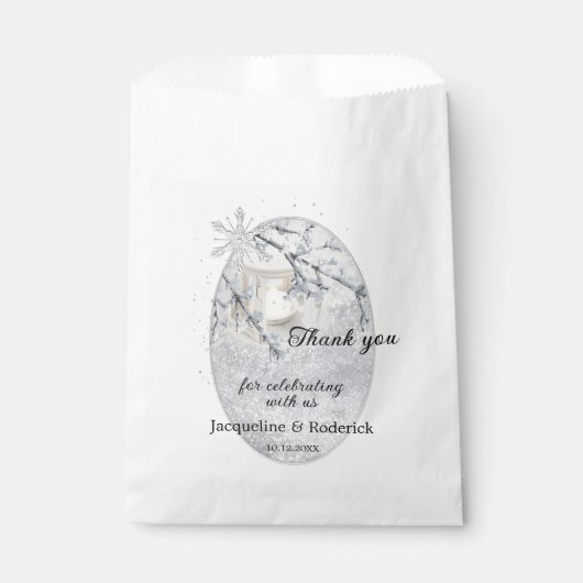 Candle Lit Lantern in funkelnden Schneefräsen Hoch Geschenktütchen (Vorderseite)