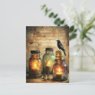 Candlelit Crow mit antiken Flaschen & Noten Postkarte