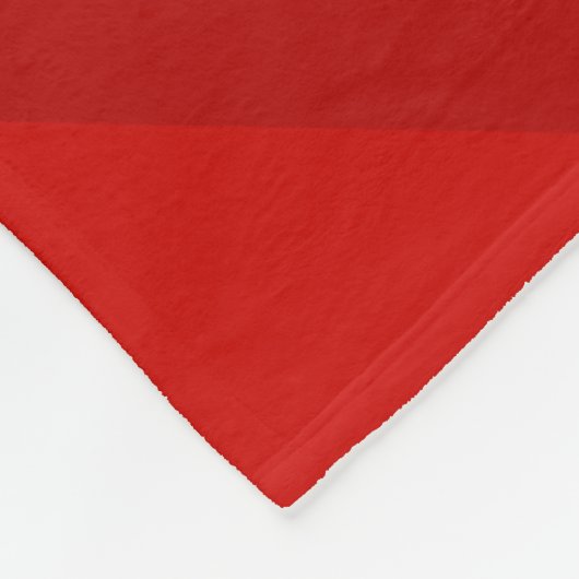 Candy Apple Red Pyramids Fleecedecke (Ecke)