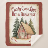 Candy Cane Lane Bed & Breakfast Sherpa Blanket Sherpadecke (Vorderseite)