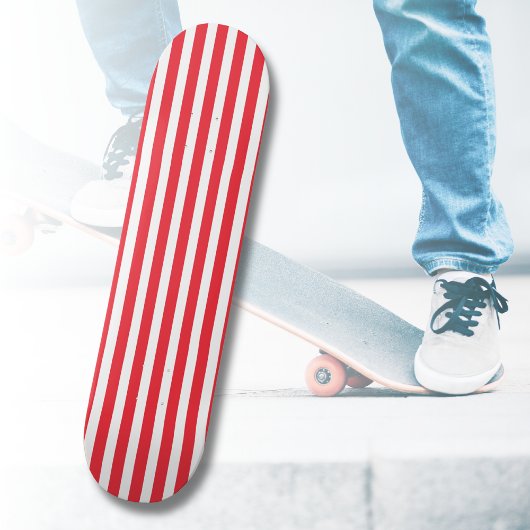 Candy Cane Rot und Weiß einfach, horizontal gestre Skateboard