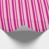 Candy Cane Streifen in Peppermint Pink Geschenkpapier (Ecke)