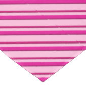Candy Cane Streifen in Peppermint Pink Tischdecke (Schrägansicht)