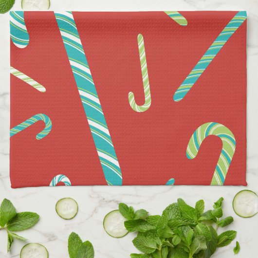 Candy Canes auf rotem Hintergrund Geschirrtuch (Gefaltet)