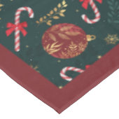 Candy Canes Snowflakes Red Christmas Balls Green Tischdecke (Schrägansicht)