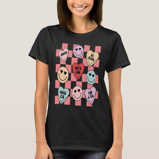 Candy Conversation Hearts Retro Groovy Valentines T-Shirt (Vorderseite)