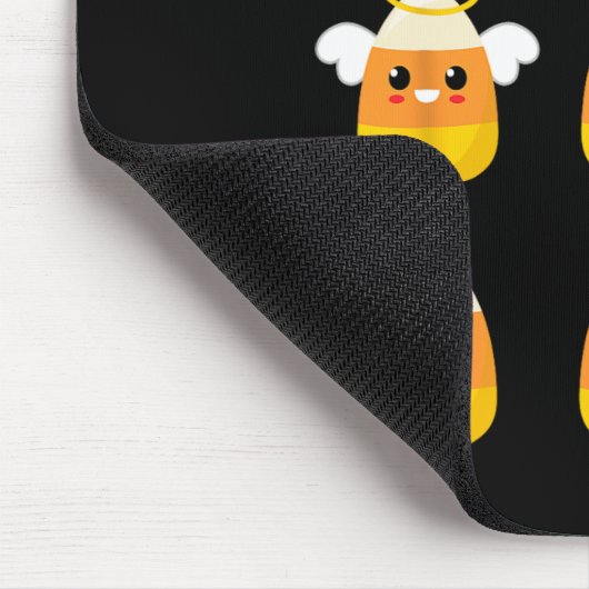 Candy Corn Costume Characters - Niedlich Halloween Mousepad (Ecke)