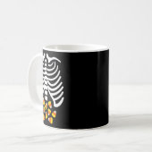 Candy Corn Skeleton Rib Cage Halloween Kostüm Kaffeetasse (Vorderseite Links)