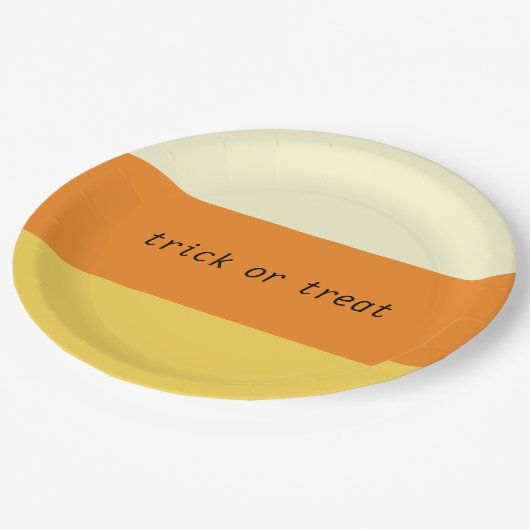 Candy Corn Trick oder behandeln Papierplatten Pappteller (Schrägansicht)