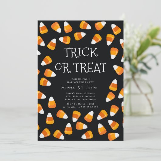 Candy Corn Trick oder Treat Halloween Einladung (Stehend Vorderseite)