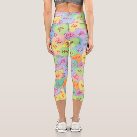 Candy Hearts Pattern - SFW Capri Leggings (Rückseite)