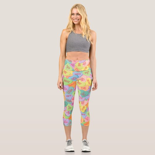 Candy Hearts Pattern - SFW Capri Leggings (Vorderseite)