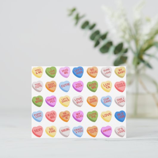 Candy Hearts Valentinstag Postkarte (Stehend Vorderseite)