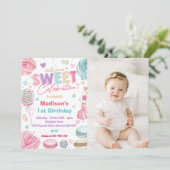 Candy Sweet Celebrate Cupcake Birthday Foto Einladung (Stehend Vorderseite)
