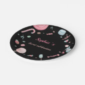 Candyland Party Dekor schwarz und rosa Pappteller (Schrägansicht)