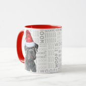 Cane Corso Dog Santa auf dem Hintergrund des Walde Tasse (Vorderseite Links)