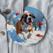 Cane Corso läuft im Schnee mit Weihnachtshut Button (Beispiel)